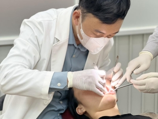 ĐỘI NGŨ BÁC SĨ GIỎI, KINH NGHIỆM TẠI NHA KHOA ÂN ĐỨC